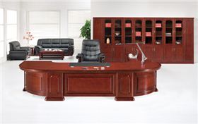 上海辦公家具設(shè)計(jì)——實(shí)木油漆大班臺(tái)